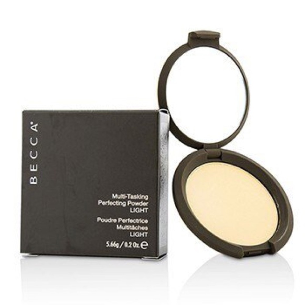 BECCA Multi-Tasking Powder in LIGHT